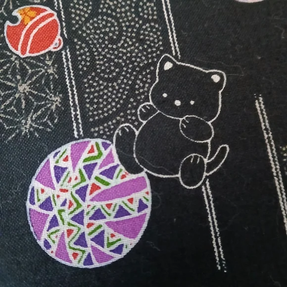 6.25 Yards Japanese Cotton Fabric Lucky Cats Seigaiha Waves And Tamari Balls - Picture 4 of 5